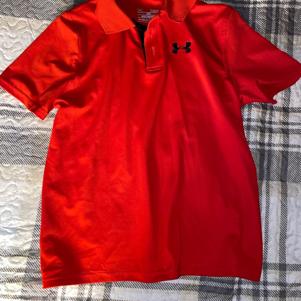 Under Armour Red HeatGear Loose Shirt